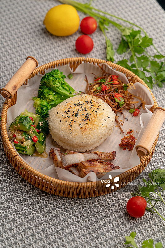 烤饭团图片素材