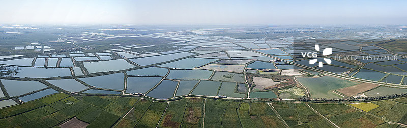 航拍宁夏贺兰县立岗镇三丁湖秋色20230829图片素材