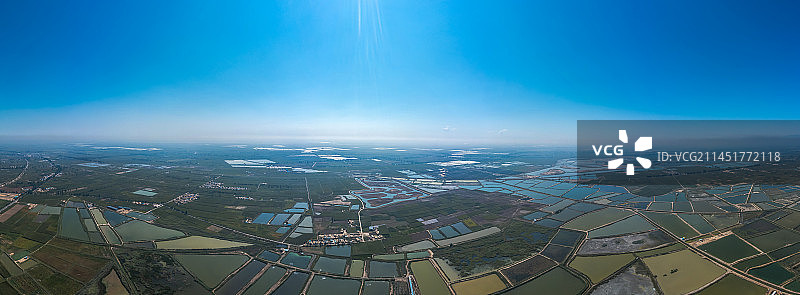 航拍宁夏贺兰县立岗镇三丁湖秋色20230829图片素材