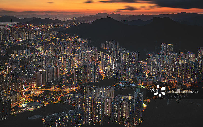 狮子山下的万家灯火图片素材