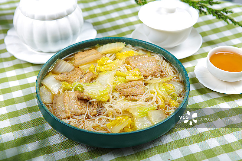 猪肉炖粉条图片素材