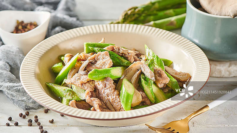 芦笋炒牛肉图片素材