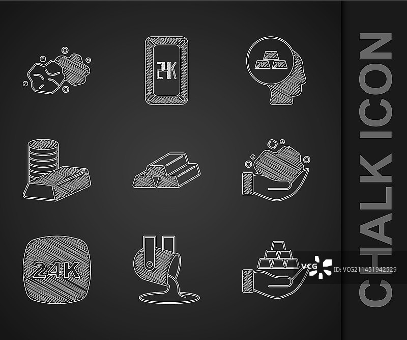 倾倒熔融黄金的金条组合图片素材