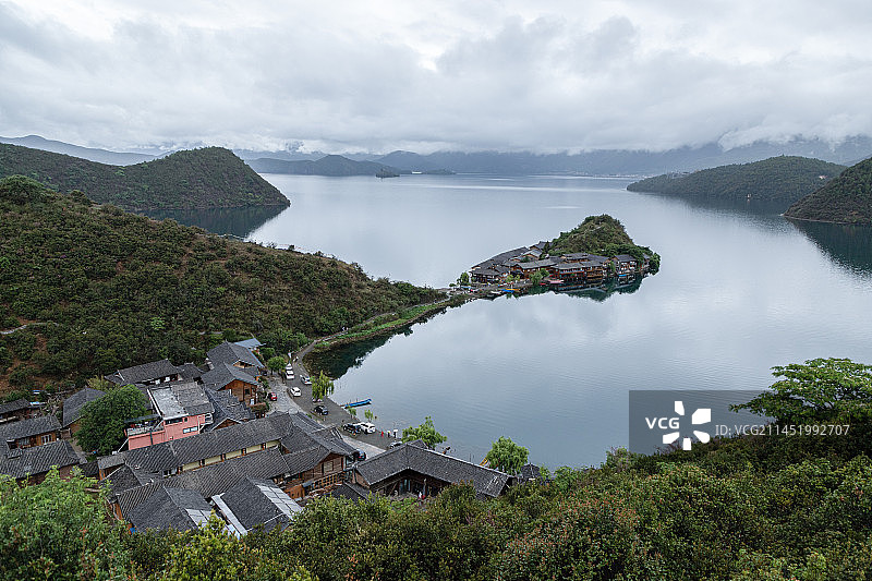 泸沽湖风景图片素材