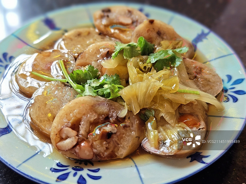 广东潮汕特色小吃猪肠胀糯米图片素材