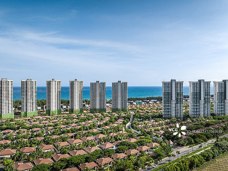 海南岛三亚陵水清水湾海边别墅区海景房图片素材