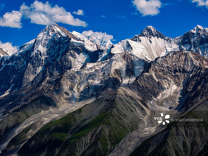 夏塔古道雪莲峰的日出图片素材