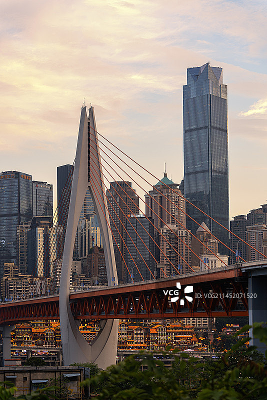 日落时分千厮门大桥洪崖洞风景图片素材