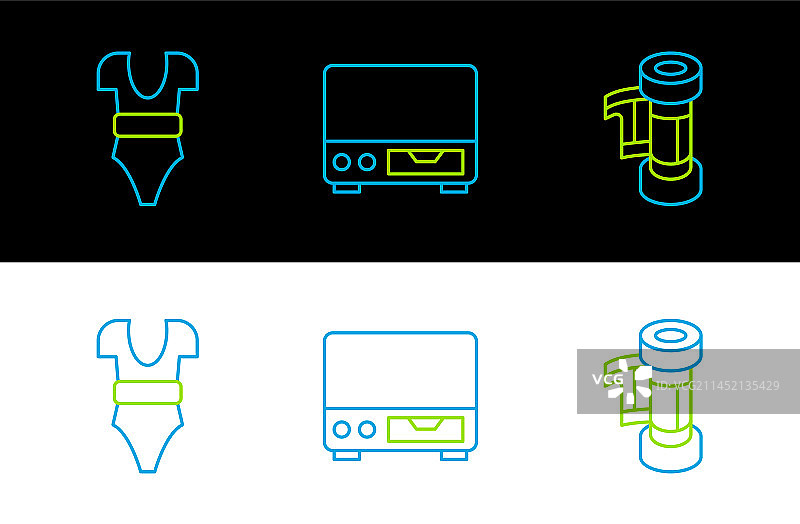 相机胶卷盒、泳衣和旧照片素材图片素材