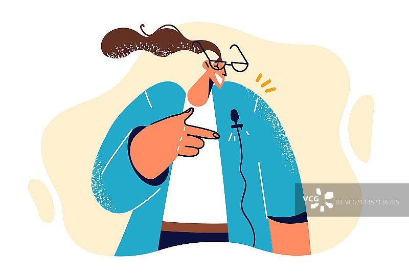 戴着领夹式麦克风的女记者图片素材