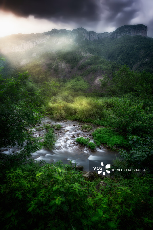 雁荡山森林峡谷溪流瀑布仙桥景区图片素材