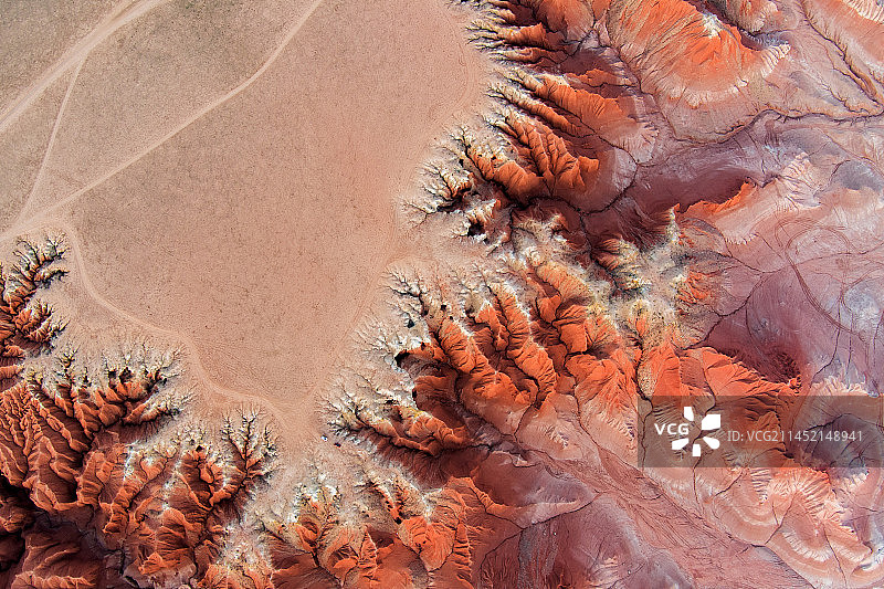 航拍落日大红山（脑木更山）图片素材