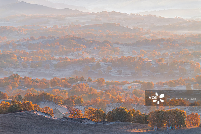坝上草原乌兰布统景区敖包图秋季日出图片素材