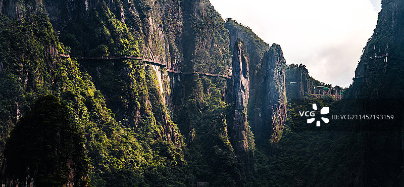 中国湖南省郴州市宜章县莽山五指峰景区图片素材