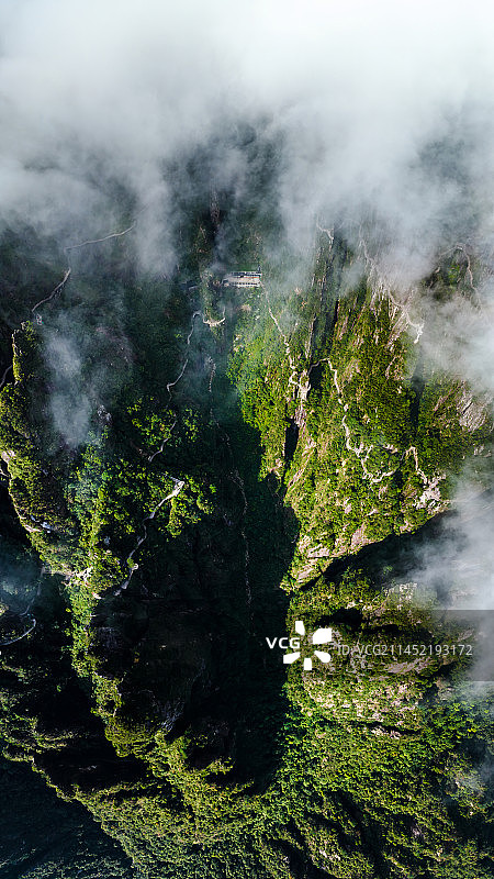 中国湖南省郴州市宜章县莽山五指峰景区图片素材