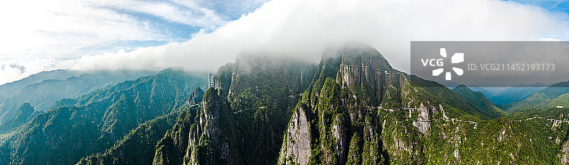 中国湖南省郴州市宜章县莽山五指峰景区图片素材