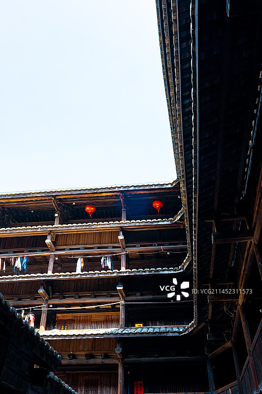 航拍福建漳州南靖云水谣景区古城和贵楼图片素材