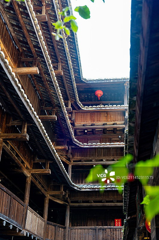 航拍福建漳州南靖云水谣景区古城和贵楼图片素材