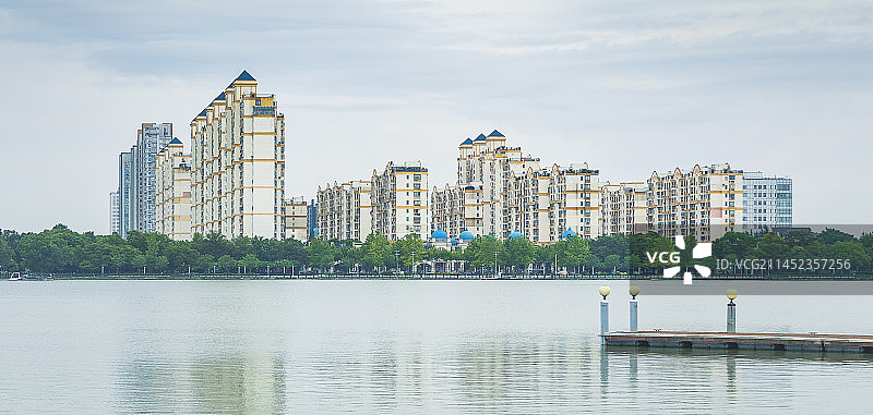 上海·松江新城｜泰晤士小镇之畔（华亭湖、珠江新城、中央绿地、东鼎名人府邸）图片素材
