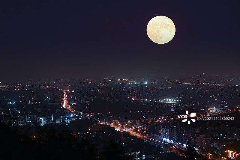 满月,城市夜景,中秋节,团圆图片素材