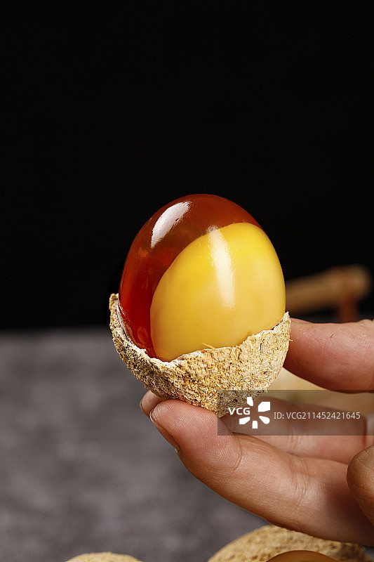 深底上的变蛋图片素材