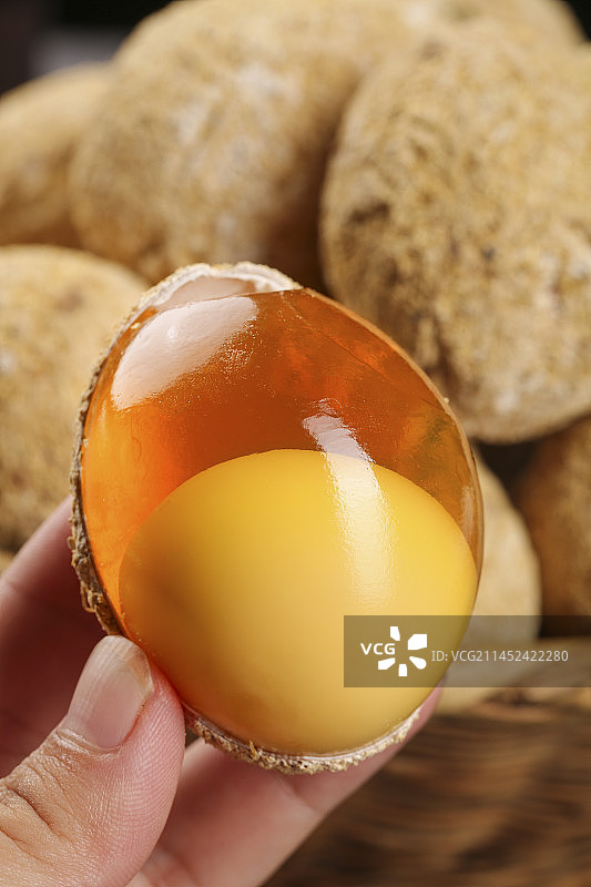 深底上的变蛋图片素材