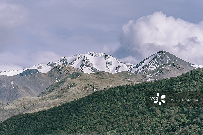 中国青海省果洛州-阿尼玛卿国家地质公园图片素材