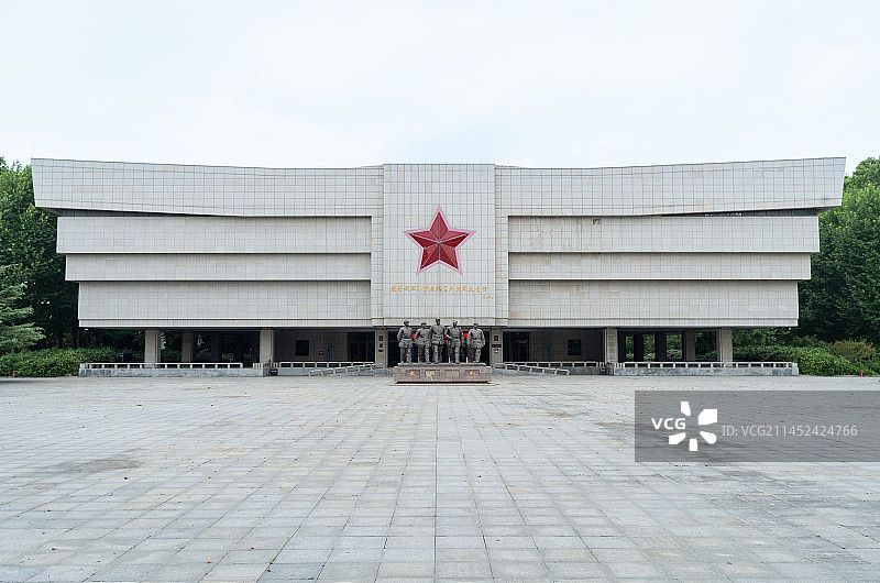 河南省商丘市永城市陈官庄，淮海战役陈官庄地区歼灭战纪念馆，建筑外景及馆前广场图片素材