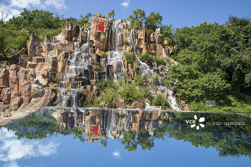 吉林北山九龙飞瀑图片素材