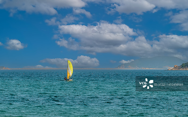 亚龙湾,东方夏威夷,海洋,帆船,白云,阳光,海南,三亚图片素材