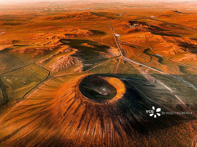 世界的尽头，乌兰哈达火山图片素材