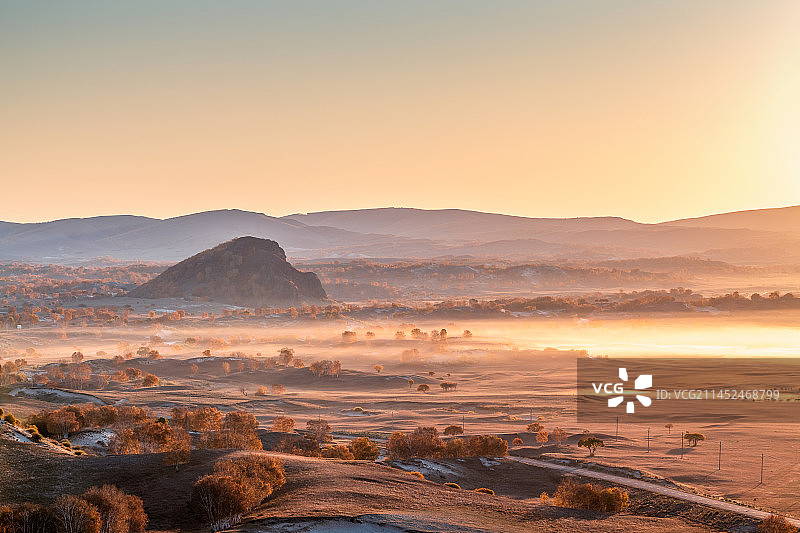 坝上草原乌兰布统景区敖包图秋季日出图片素材