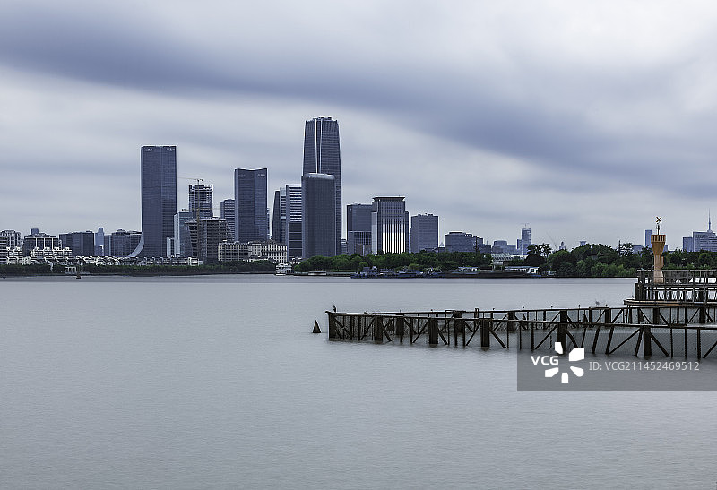 徐汇西岸城市天际线风光图片素材