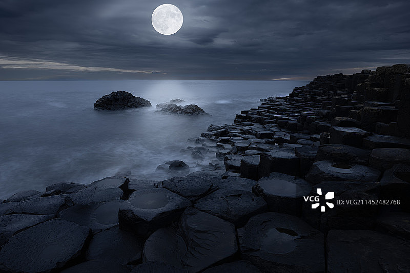 海上升明月图片素材