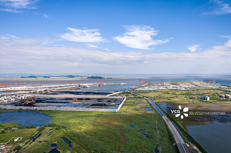 航拍辽宁省东港市丹东港口图片素材