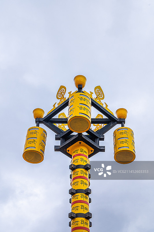 云南香格里拉“噶丹·松赞林寺”图片素材