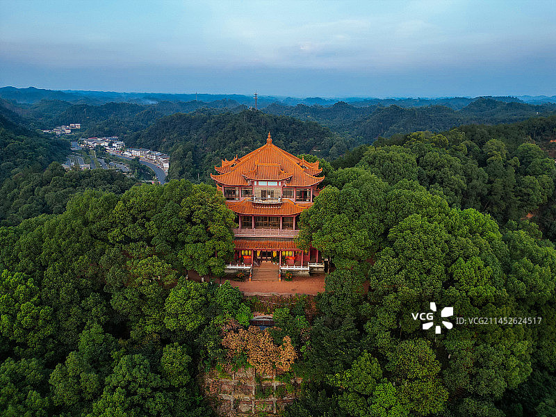 乐山 乐山大佛 灵宝塔 桂华寺  旅游广场 会江门图片素材