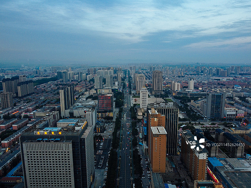 包头 阿尔丁广场 茂业天地 银河广场 钢铁大街 昆都仑区图片素材