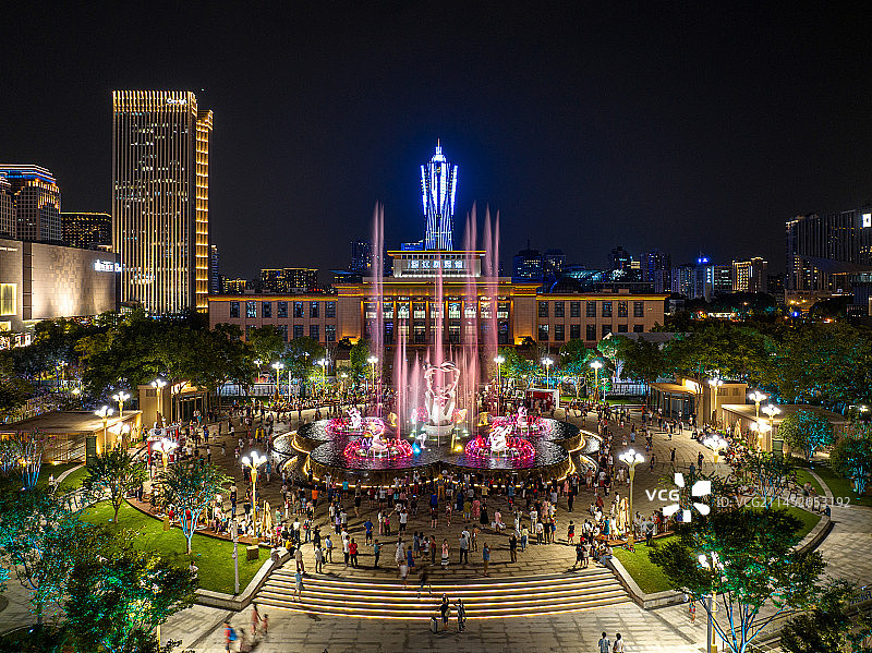 杭州武林广场音乐喷泉航拍夜景图片素材