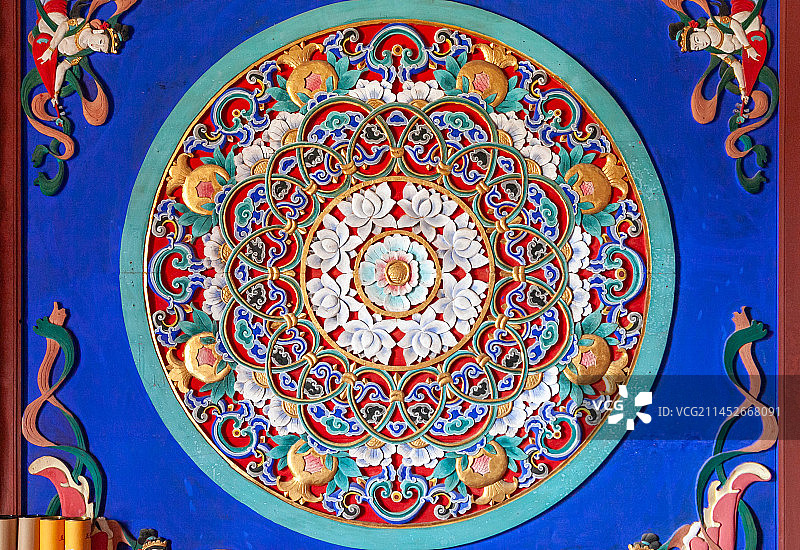 五台山法会供品 鲜花 树木 佛像罗汉济公 山顶 寺庙斗拱古建 晚霞夕阳金阁寺殊像寺牌匾图片素材