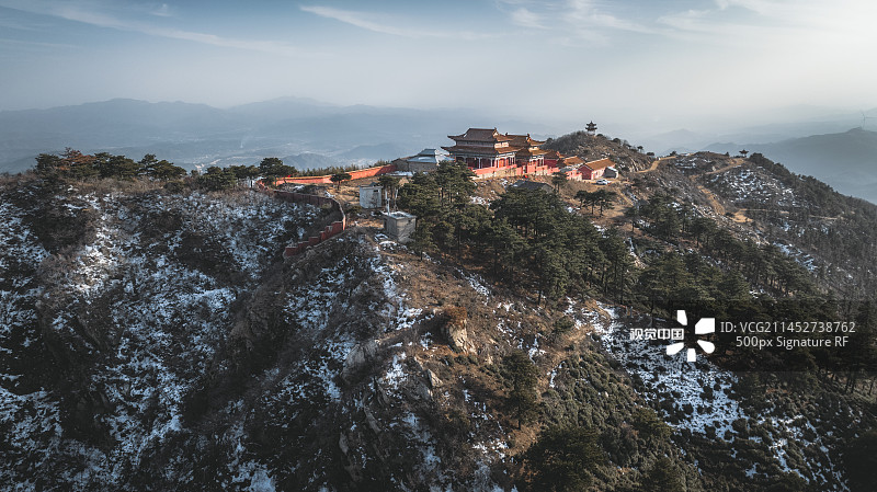 山顶寺庙信阳灵山图片素材