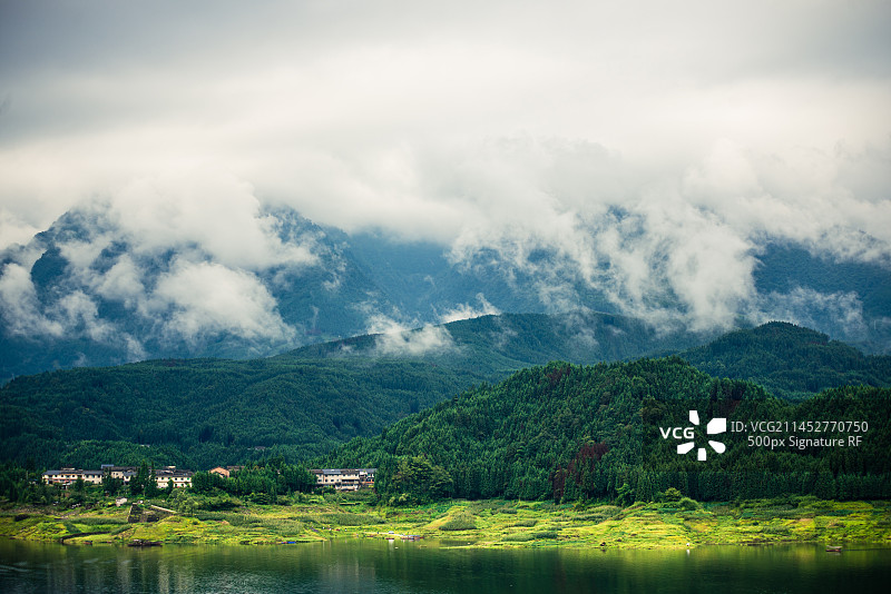 雅女湖风光图片素材