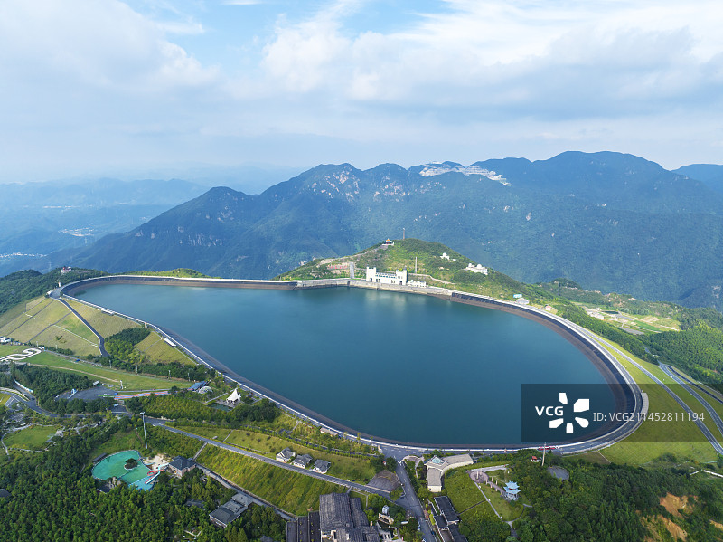 航拍浙江安吉江南天池图片素材