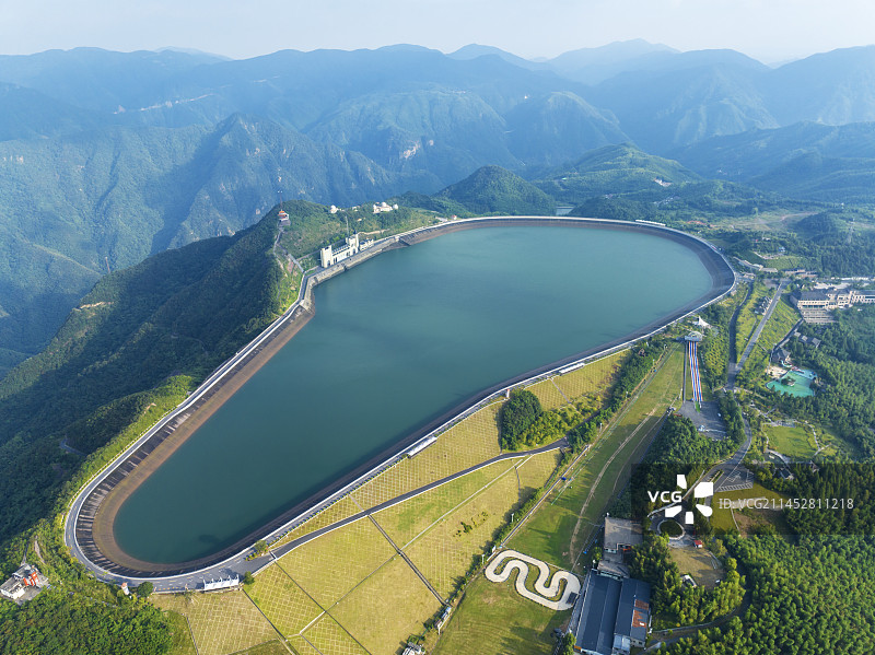 航拍浙江安吉江南天池图片素材