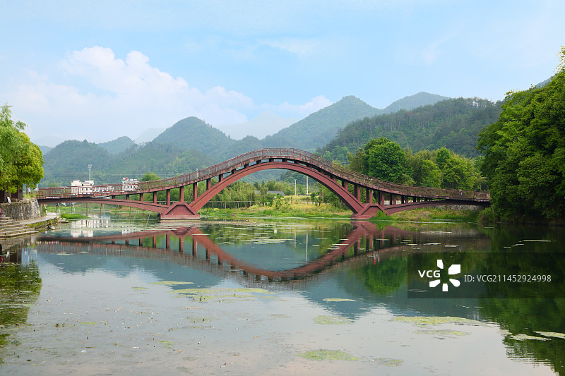 龙川古镇虹桥图片素材