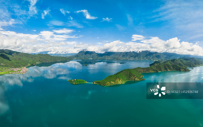 中国泸沽湖景区航拍图图片素材