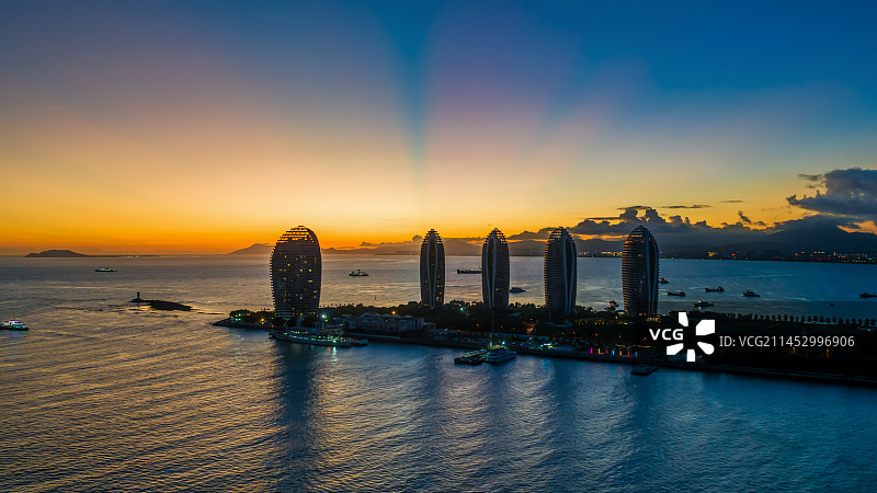 三亚凤凰岛夕阳图片素材