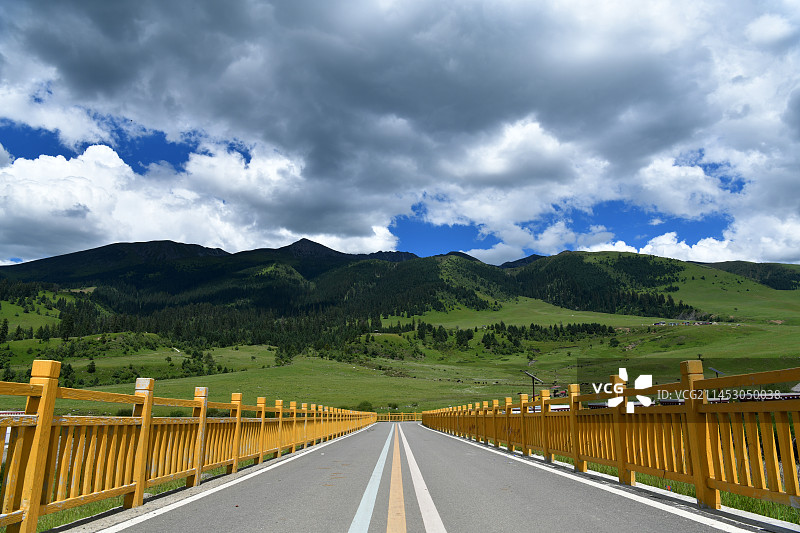 道孚县玉科大草原图片素材