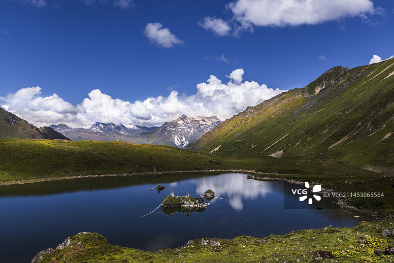 西藏山南勒布沟风光图片素材