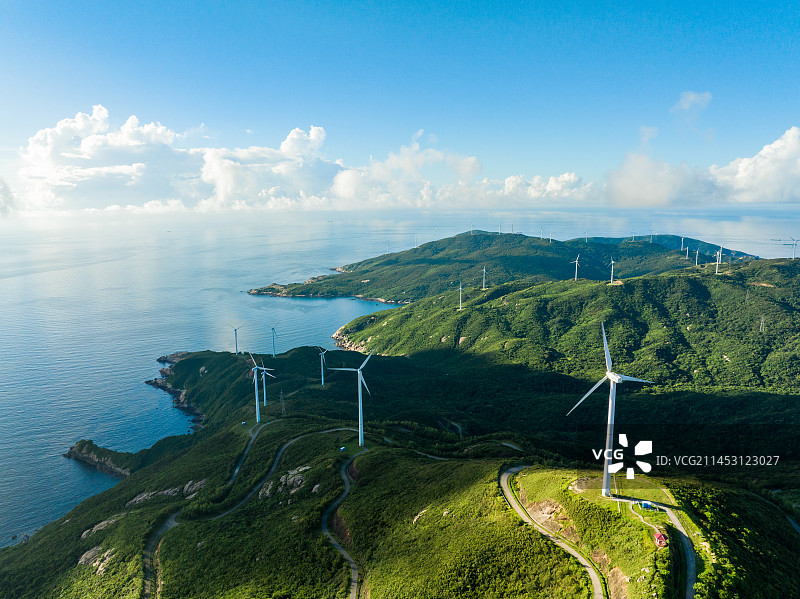江门川山群岛上川岛海岛风力发电航拍图片素材